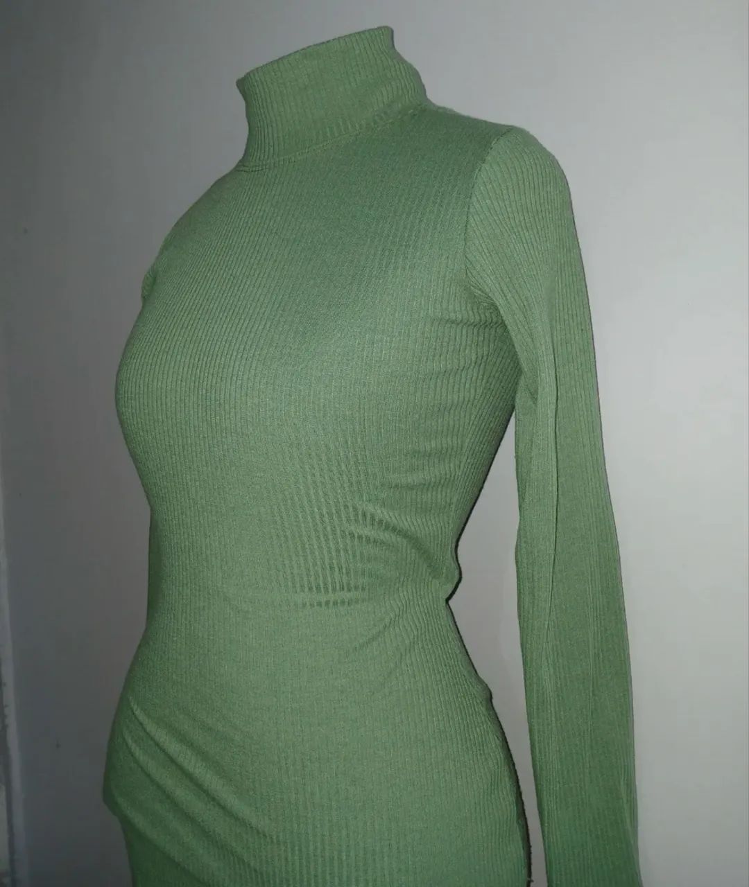 Vestido gola alta - Foto 2