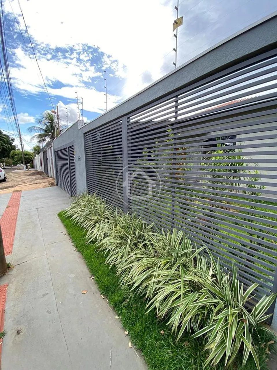 CASA TODA REFORMADA COM PLANEJADOS E QUINTAL - Foto 3