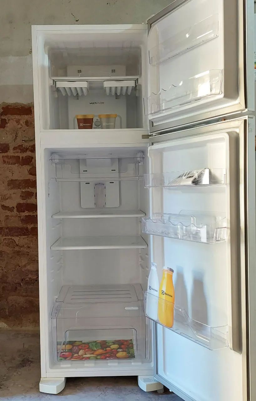 Geladeira Electrolux 371L Nova - Foto 2