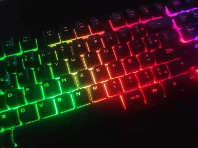 Teclado Fortrek Blackfire RGB Rainbow - Foto 5