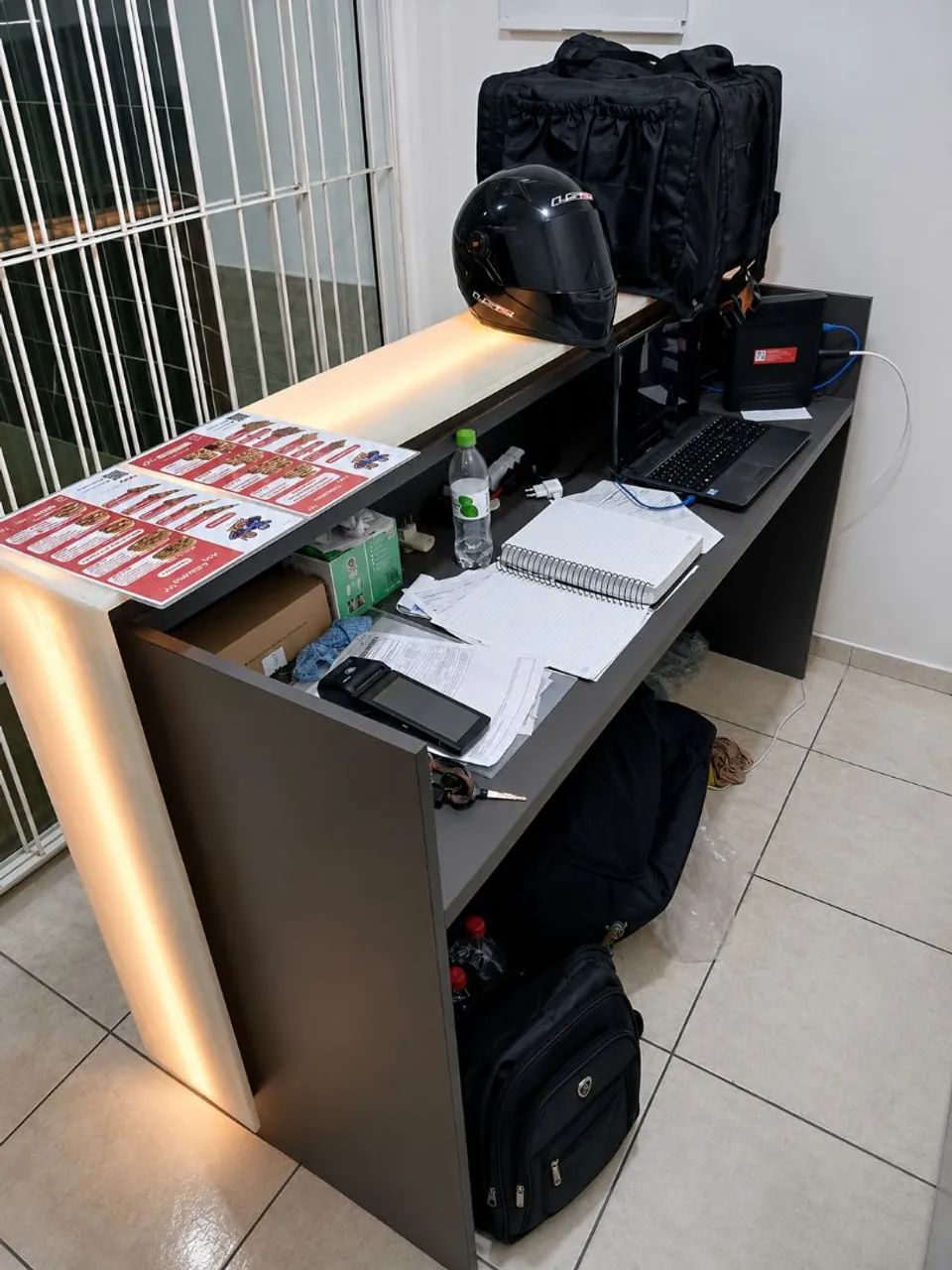 Balcao Mdf com acrílico em Led - Foto 2