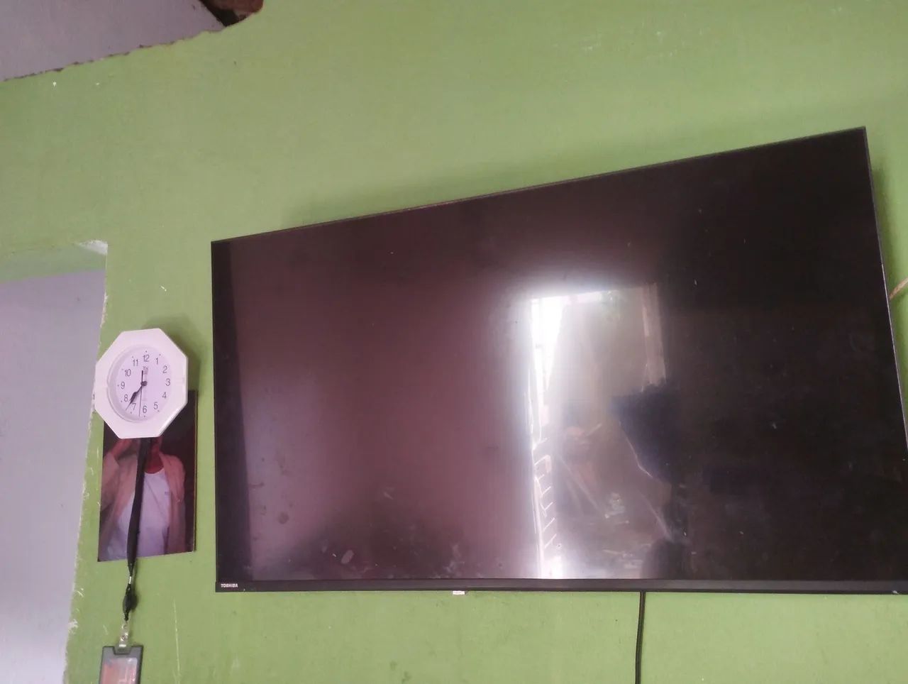 Televisão para concerta, saindo som porem sem imagem so listras - Foto 4