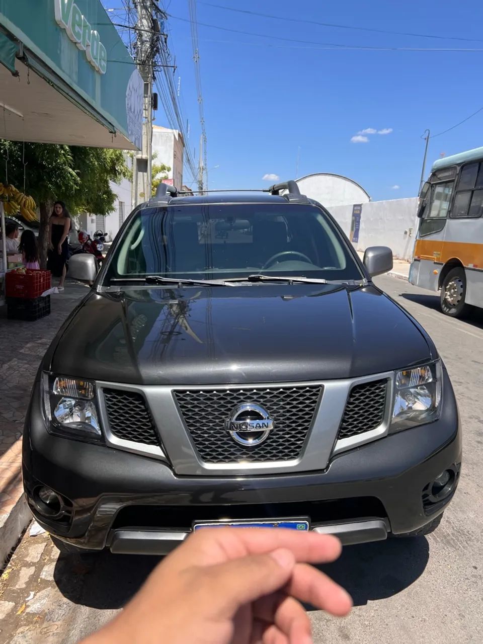 Nissan Frontier SV AT. CD 4X4 2.5 TB DIES. AUT. 2015