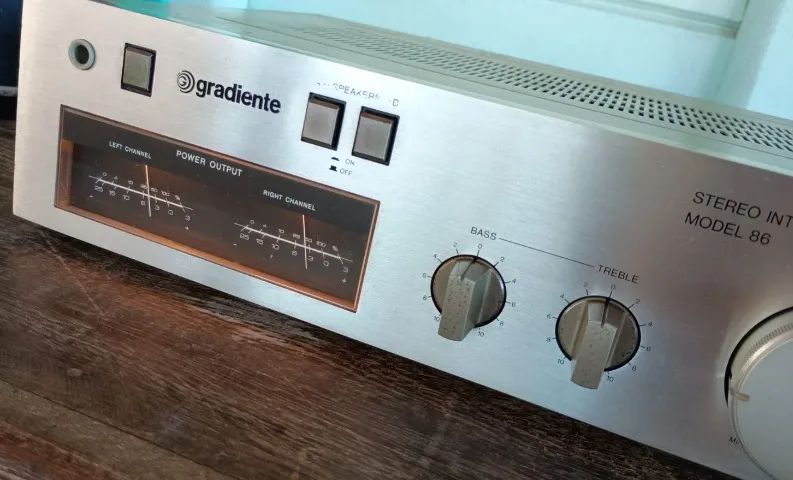 Amplificador Gradiente Model 86 - Foto 2