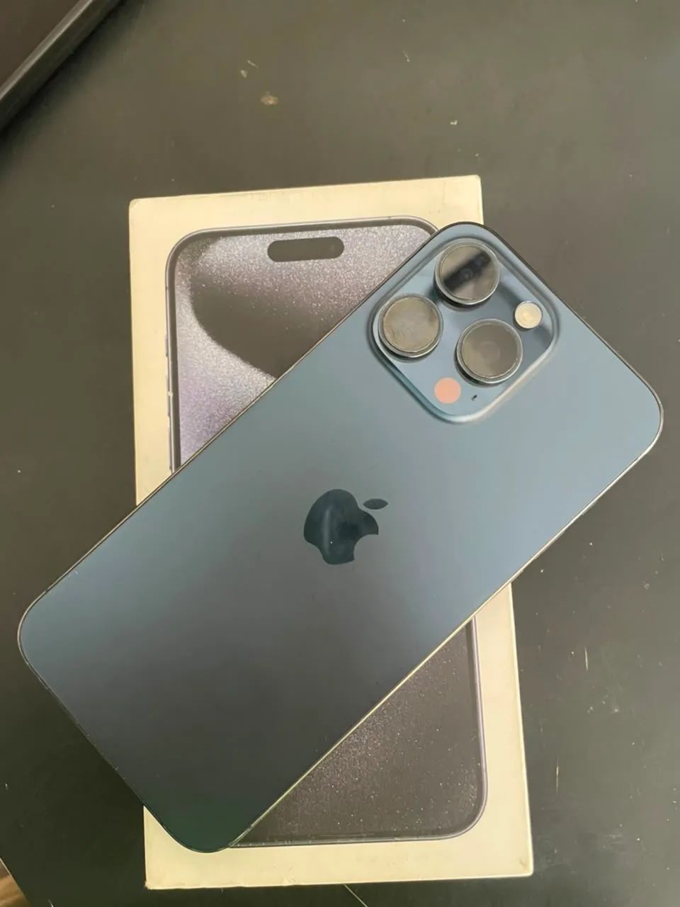 iPhone 15 pro max completo (Caixa original e cabo) - Foto 3