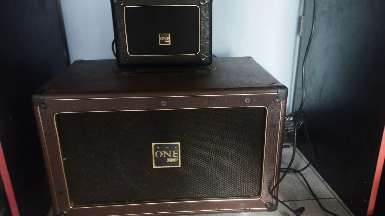 Amplificador baixo ONE AMP 