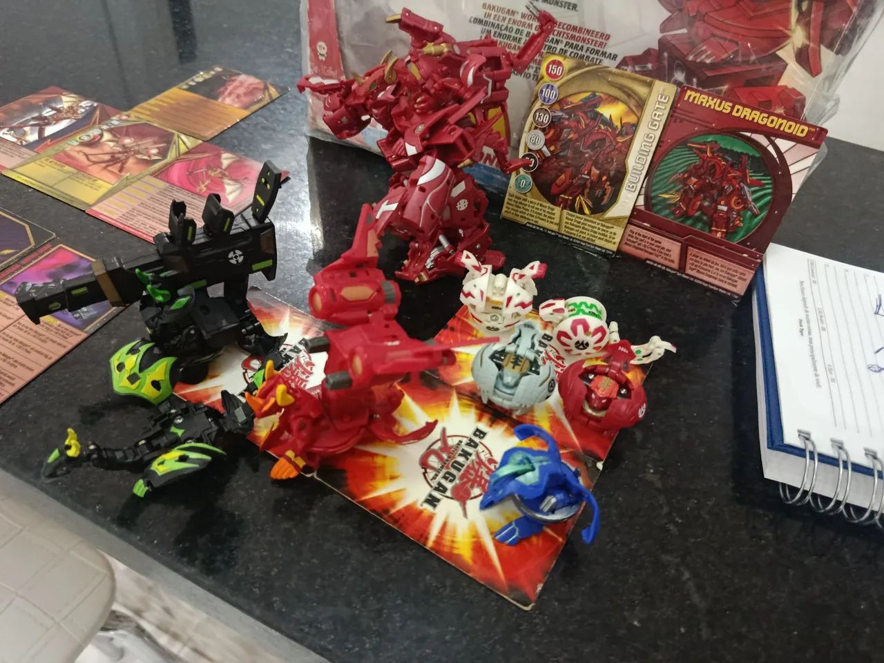 Lote bakugan  - Foto 4