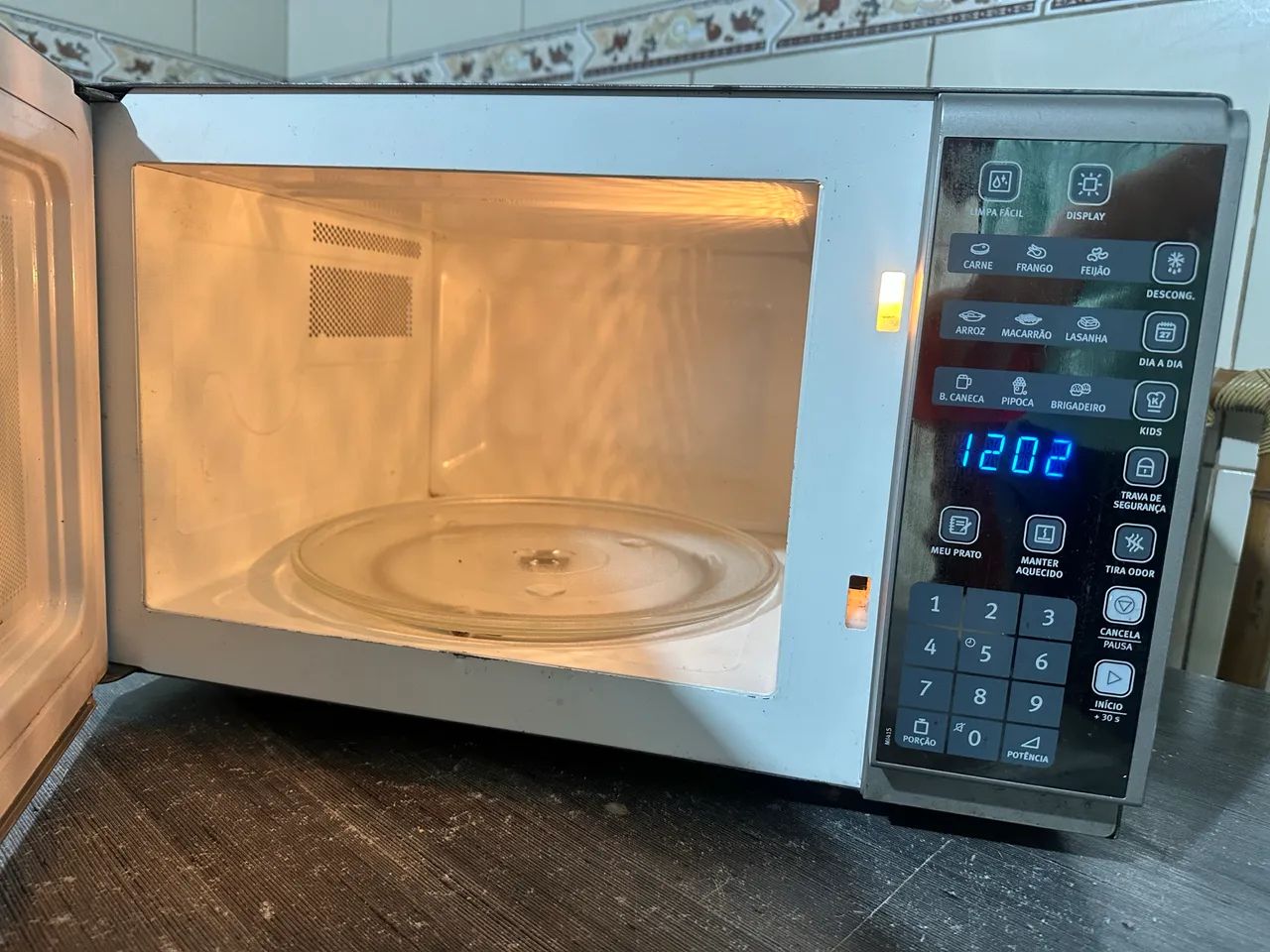 Microondas Eletrolux 31L - Foto 2
