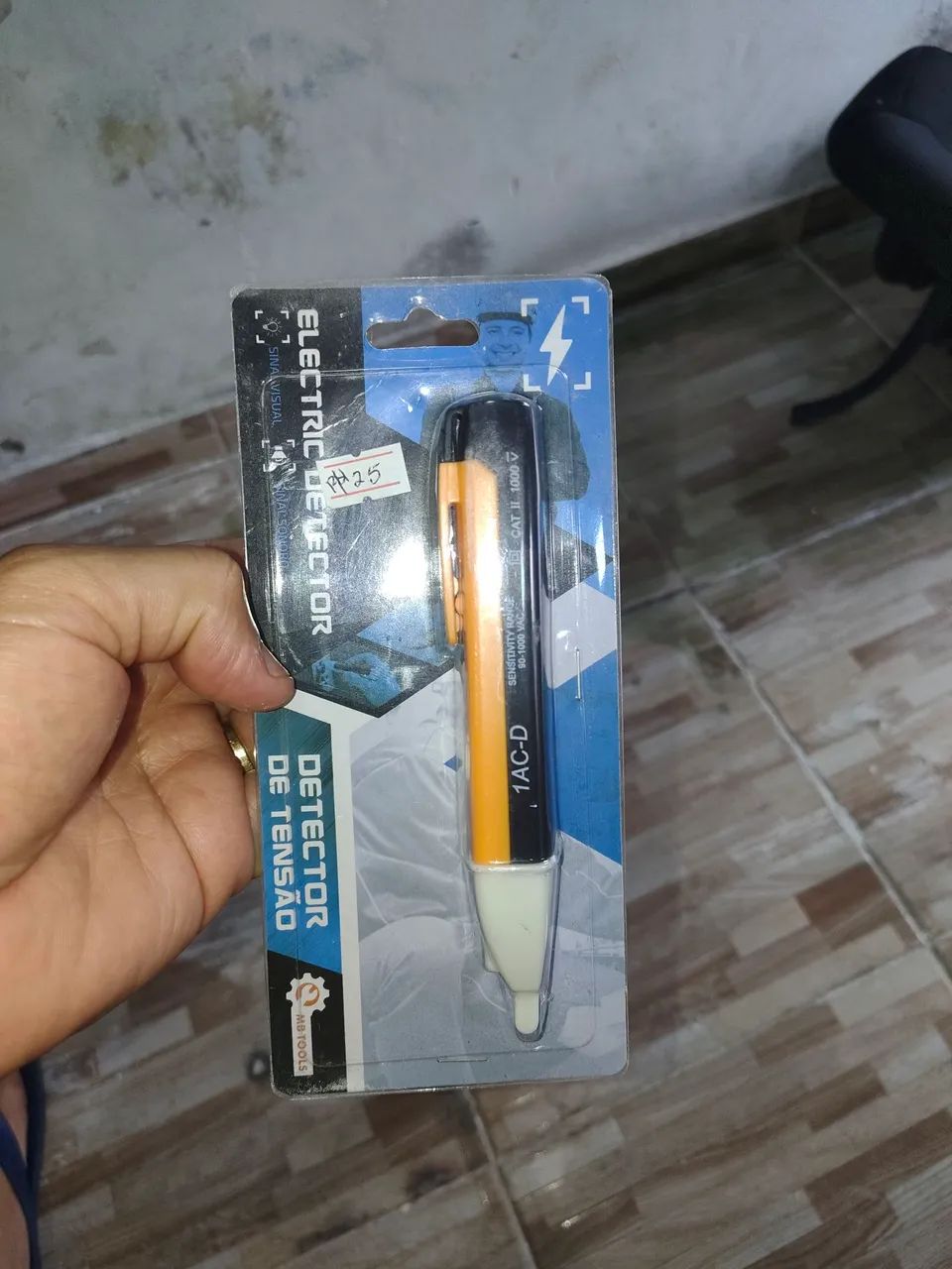 Detector de tensão elétrica  - Foto 3