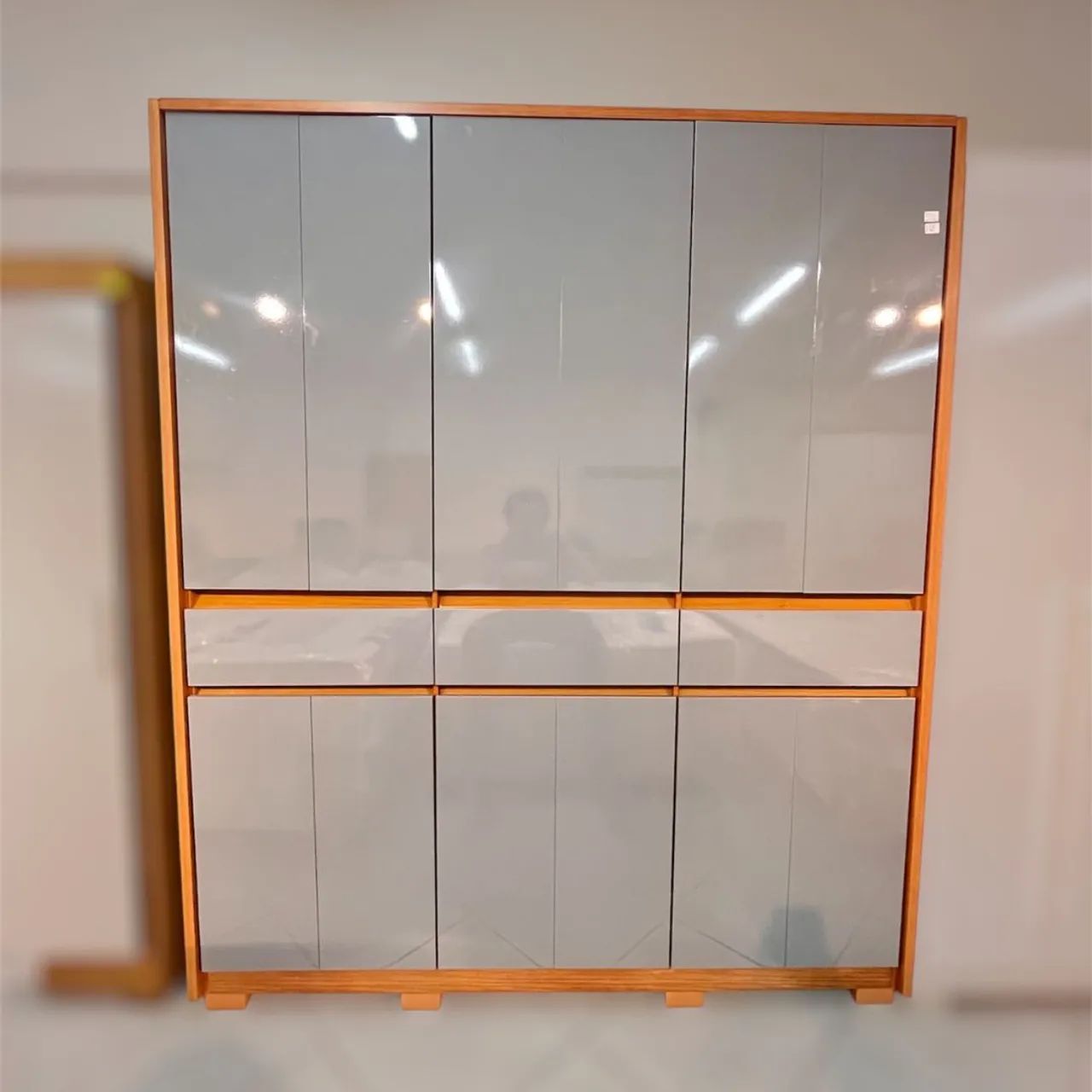 Guarda roupa 12 portas