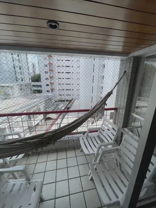 APARTAMENTO COM 4 QUARTOS NO ESPINHEIRO