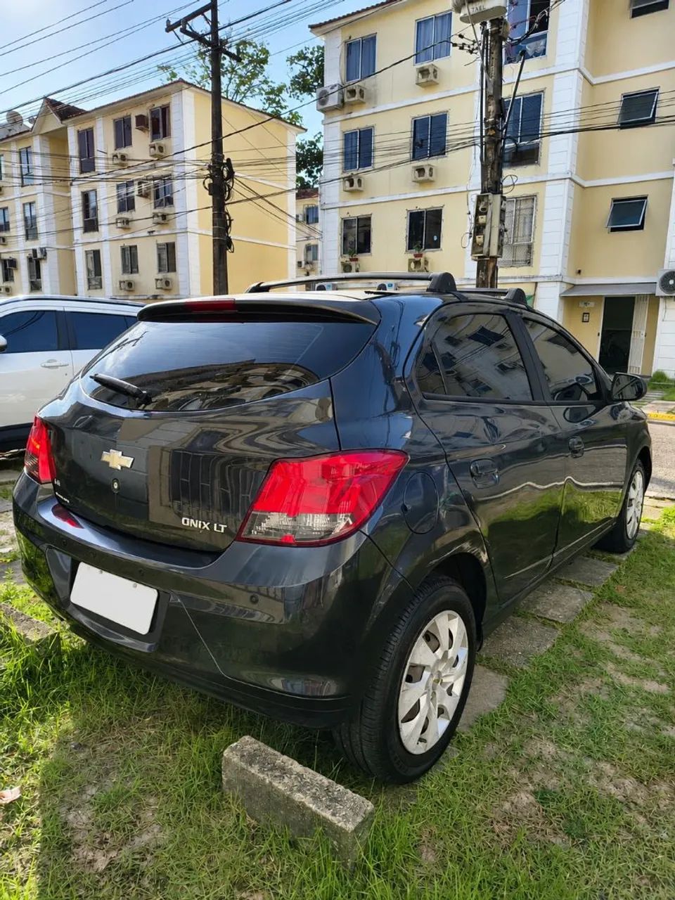 Chevrolet Onix ONIX HATCH LT 1.4 8V FlexPower 5p Mec. 2016