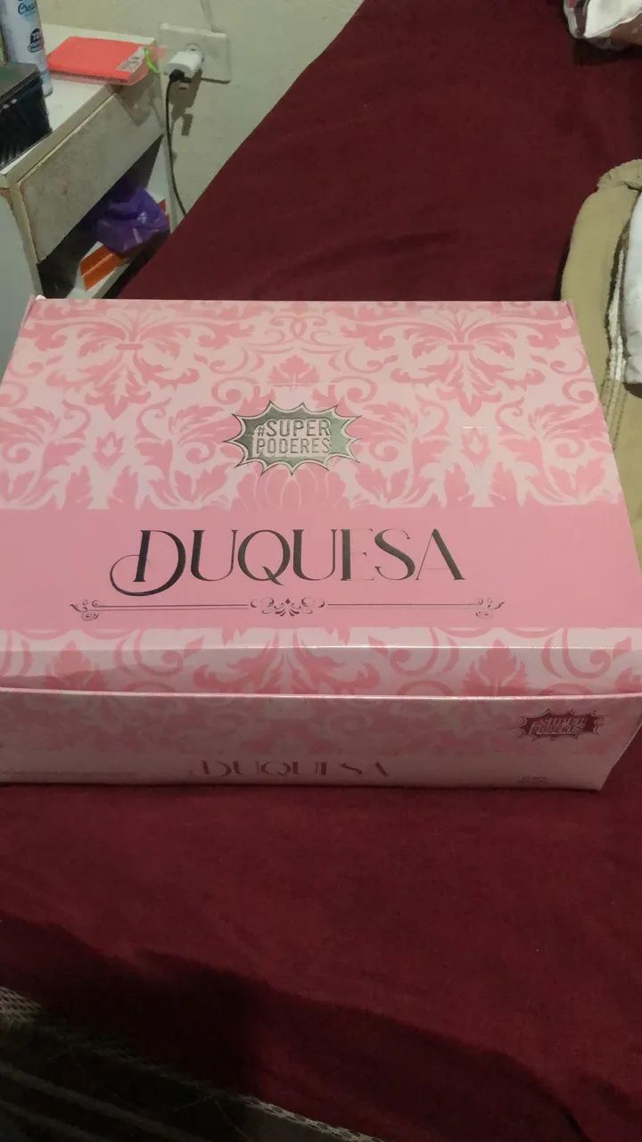 Caixa de perfume com creme hidratante  - Foto 2
