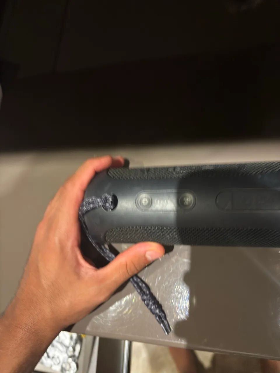 Vendo caixinha de som flip 4 original - Foto 3