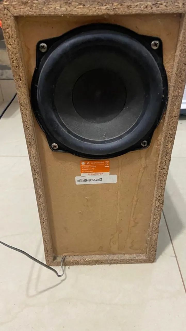SUBWOOFER LG