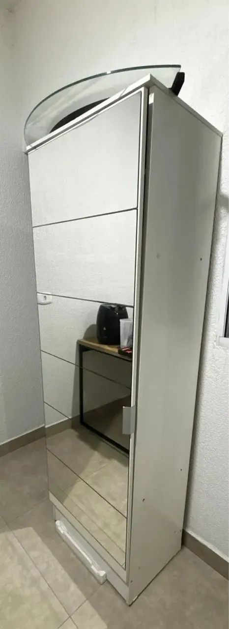 Sapateira espelhada Armário  multiuso 