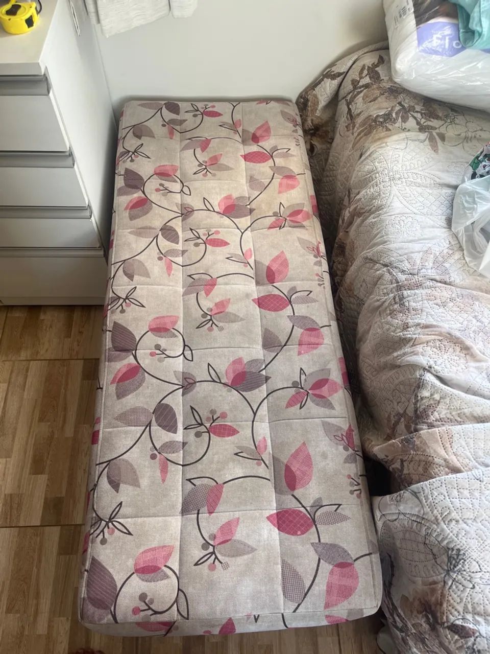 Móvel Recamier para os pés da cama 