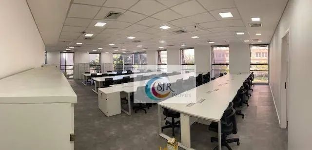 Conjunto comercial MOBILIADO de 270 m² com 6 vagas - Foto 2