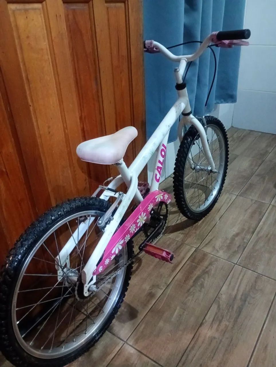 Bicicleta aro 20 de menina  - Foto 4