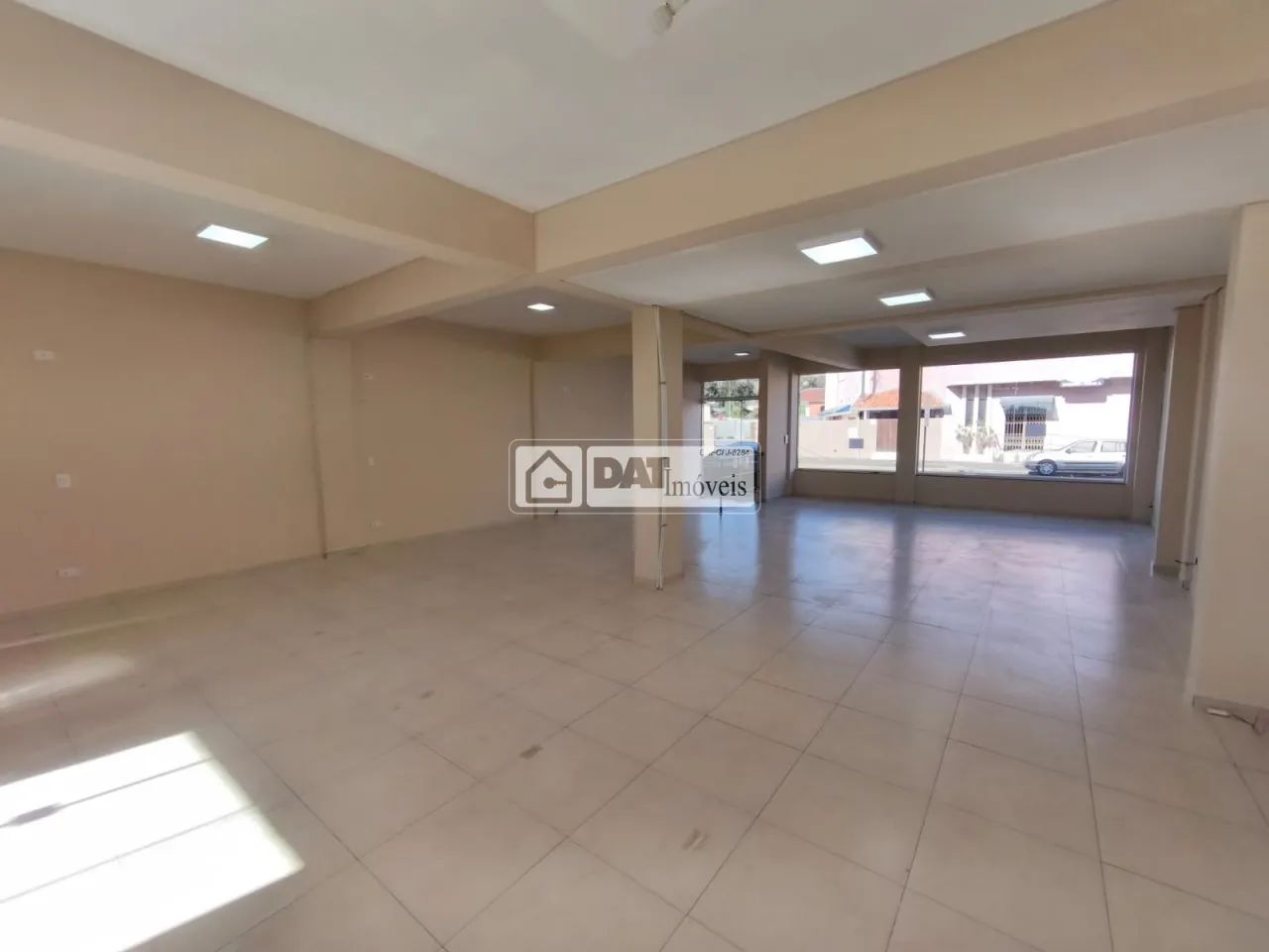 Sala comercial em Órfãs - Foto 4