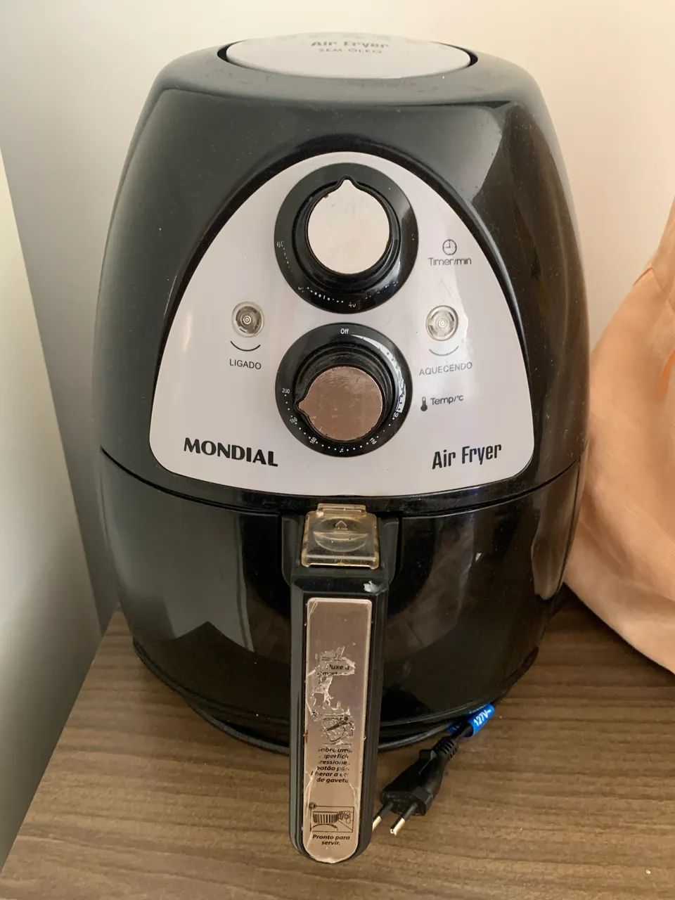 Airfryer mondial 110v com alça frouxa