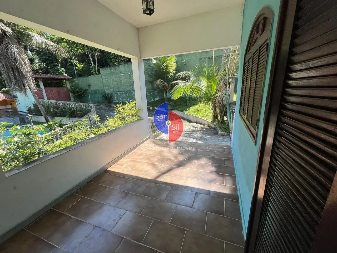 Casa à venda, com de 2 imóveis, 1° com 5 quartos e 3 banheiros, 2° com 2 quartos. Piscina, - Foto 5