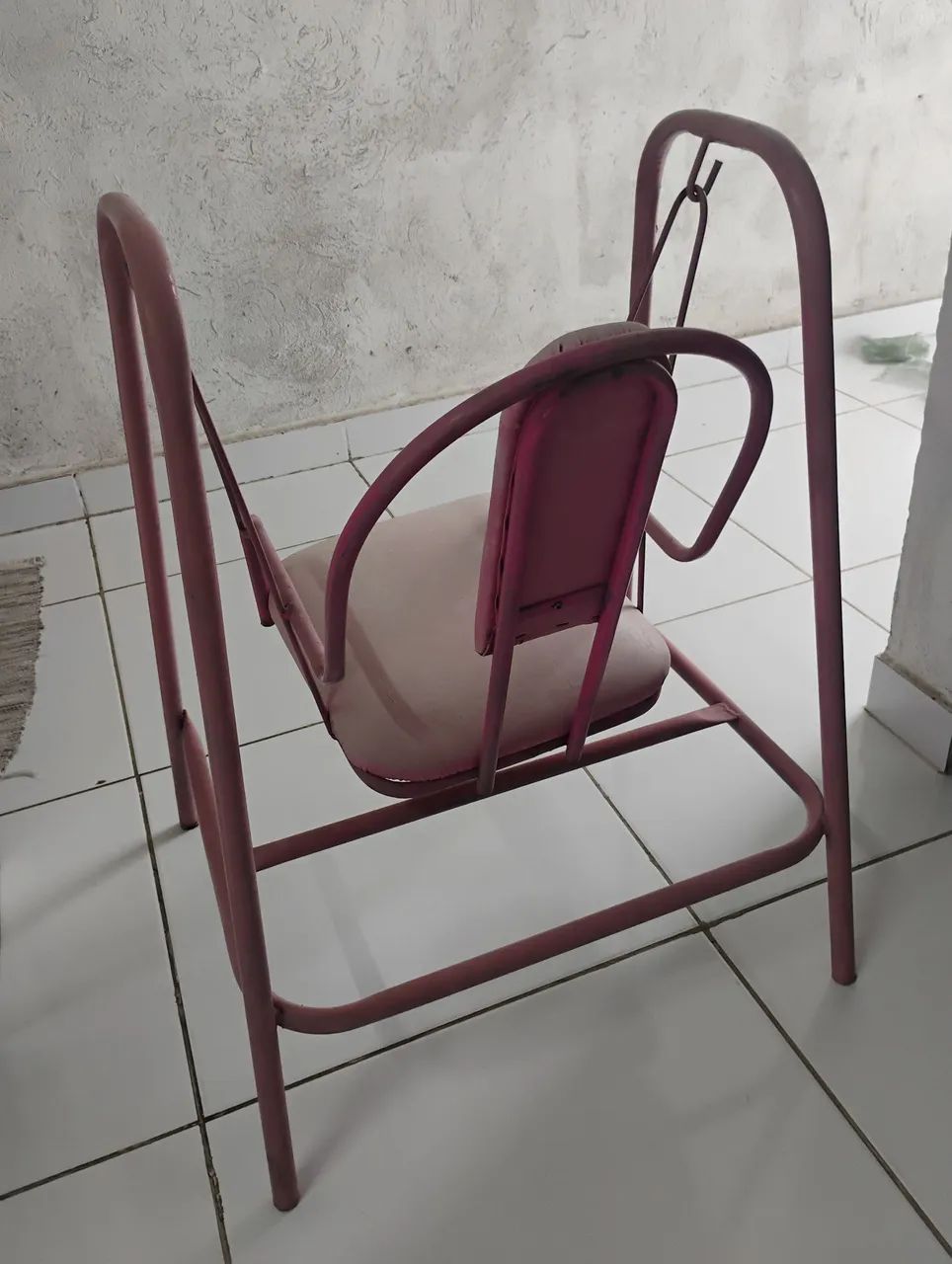 Cadeira de balanço infantil de ferro (Rosa) - Foto 3