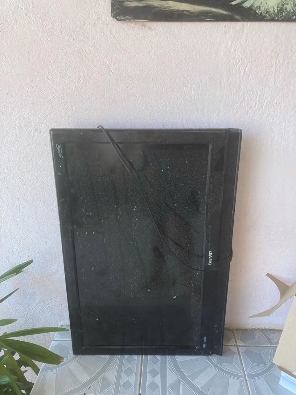 TV (quebrada) - Foto 3