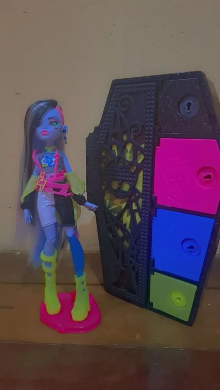 Bonecas monster high