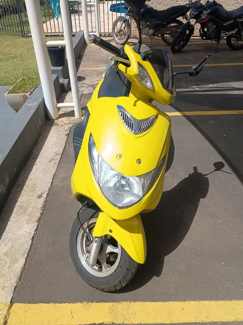 Burgman 125  - Foto 2