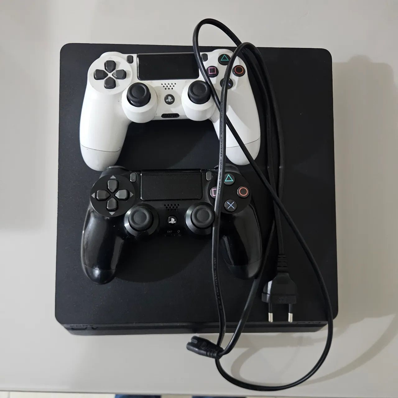 Playstation 4 slim 1tb  - Foto 2