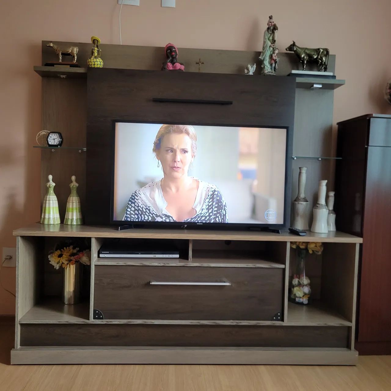 Rack com painel