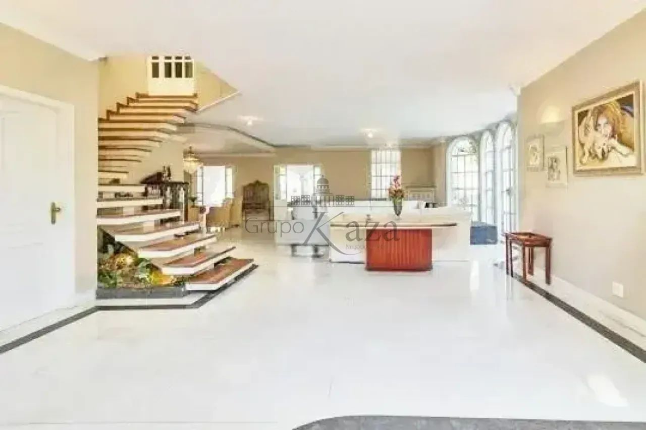 Casa Sobrado - Cidade Jardim - 5 Dormitórios - 750m².