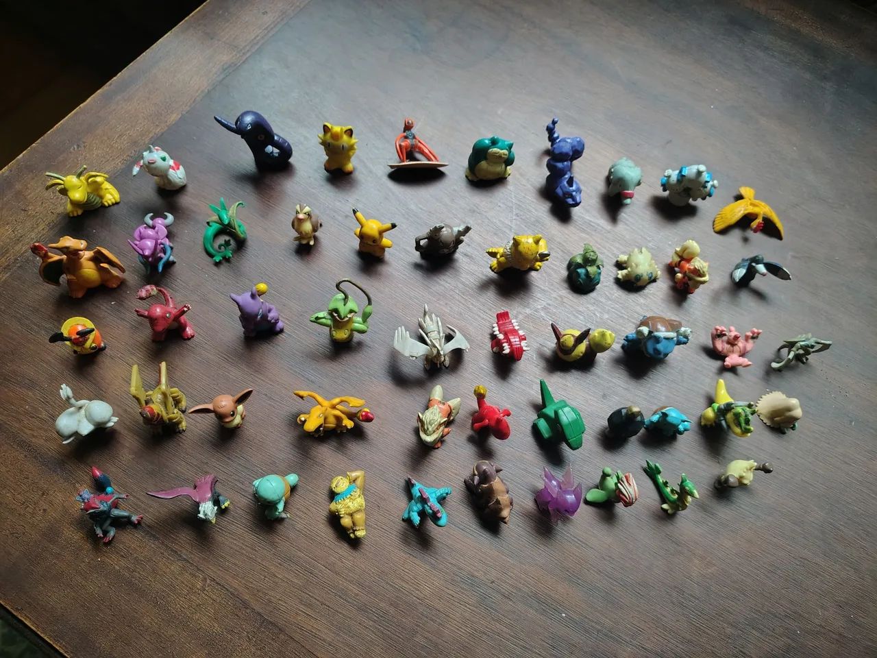 52 pokémon miniatura 