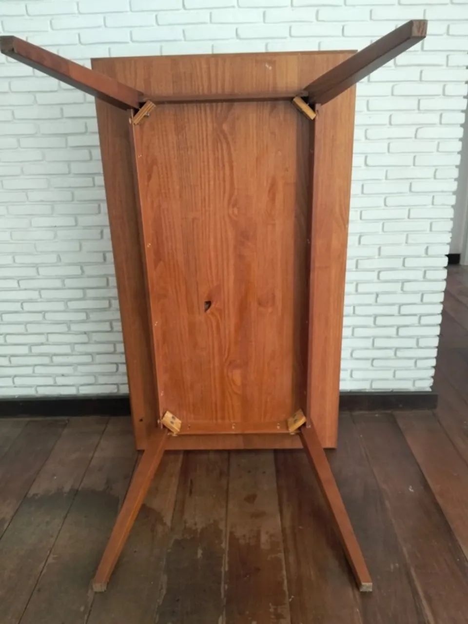 Mesa de madeira maciça de jantar com 4 cadeiras - Foto 4