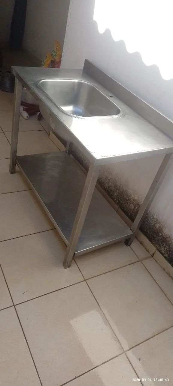 Vendo pia de inox em bom estado 