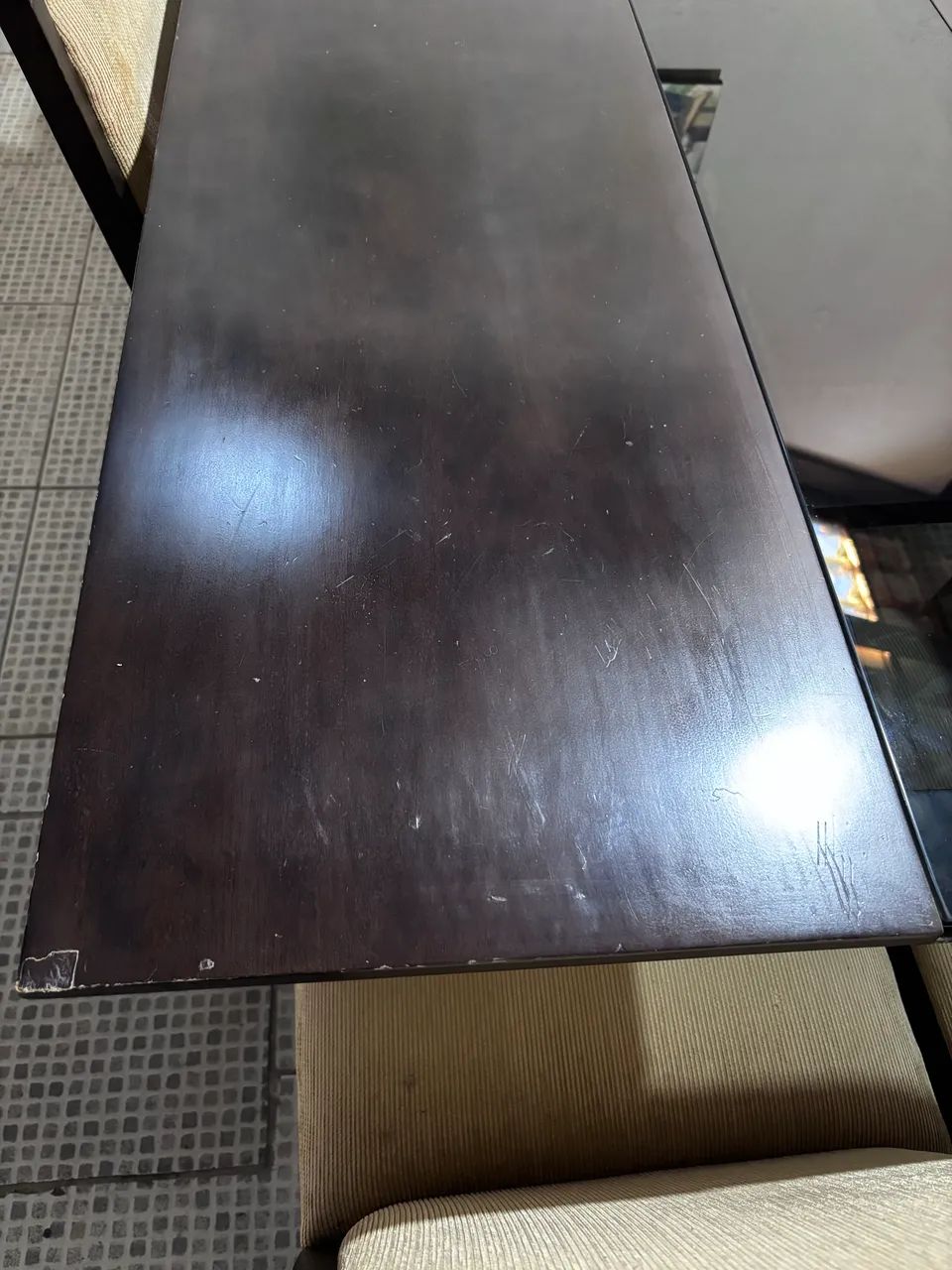 Mesa madeira com 8 cadeiras  - Foto 4