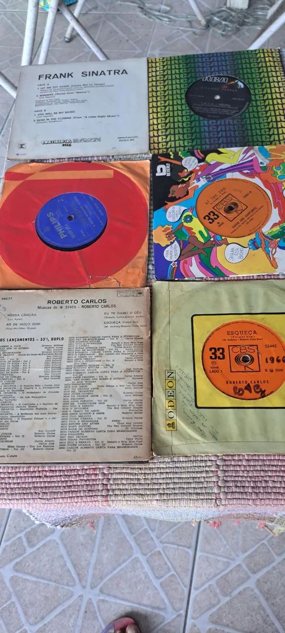11 vinil compacto Roberto Carlos  e outros  perfeitos 20,00 cada. - Foto 4