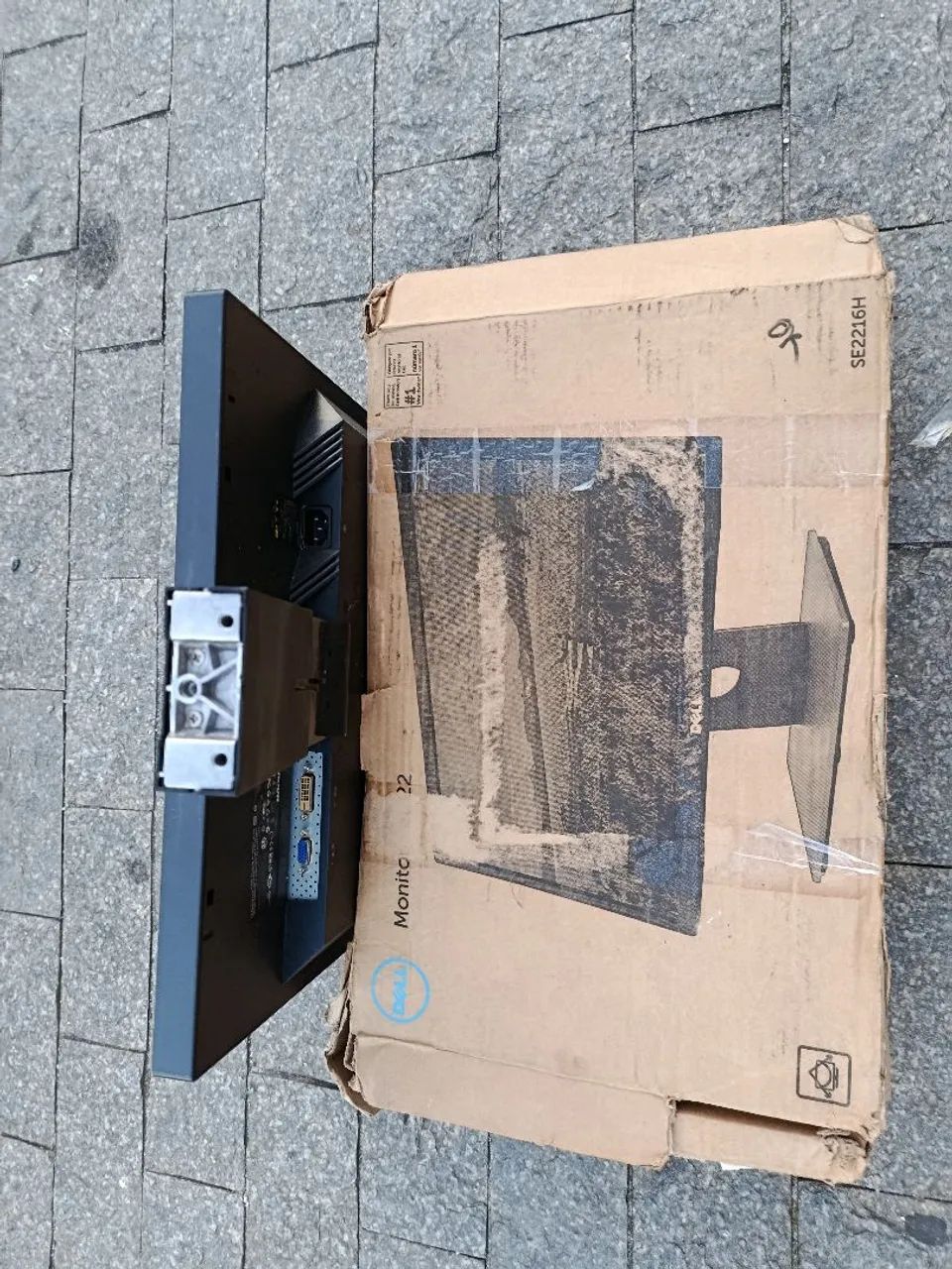 Monitor Dell valor R$ 120,00 semi novo - Foto 4
