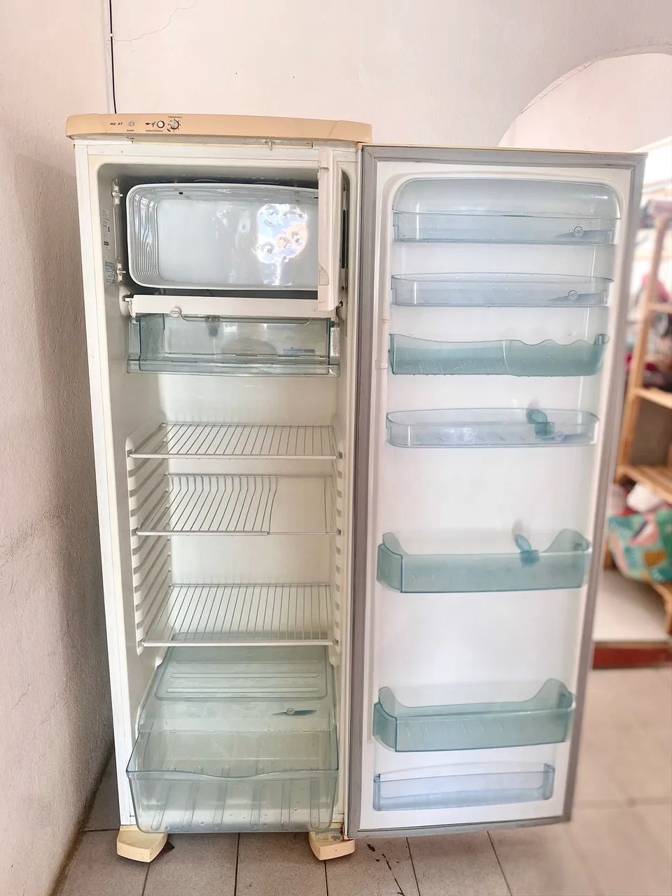 Geladeira 220v electrolux - Foto 5