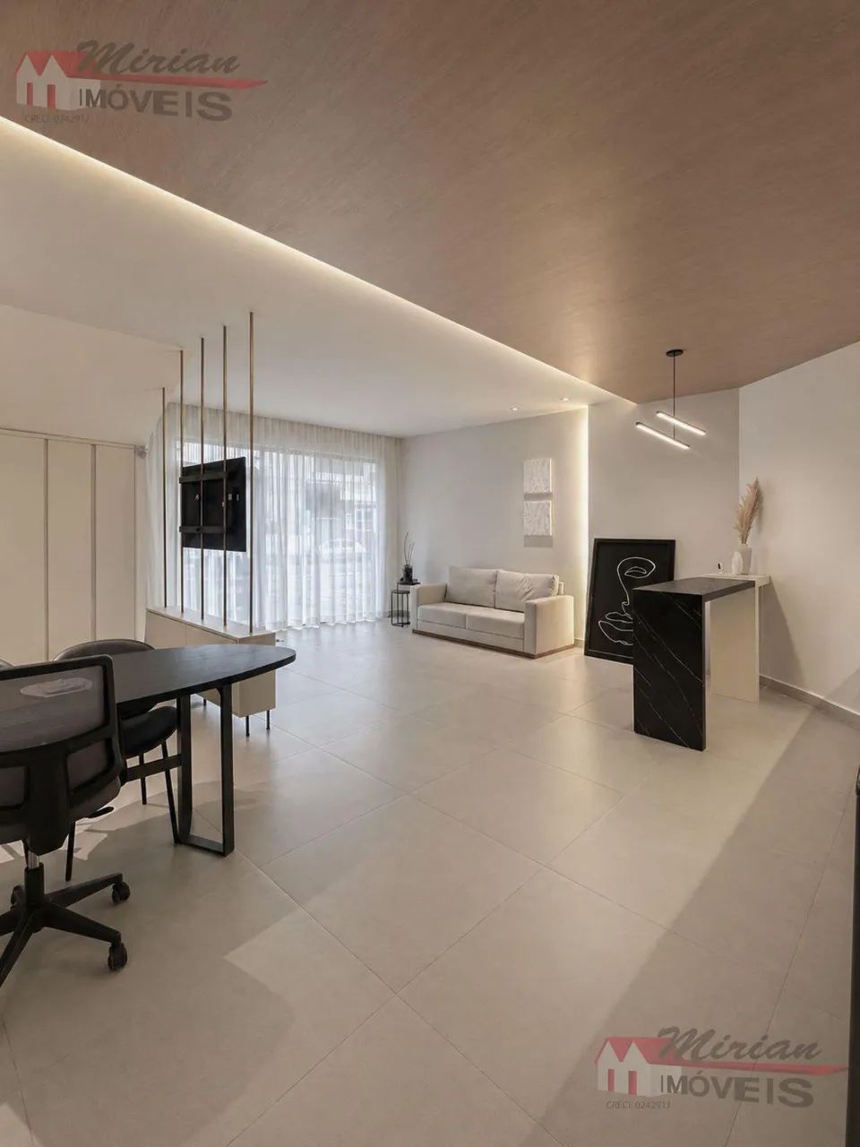 Sala Comercial à venda em Peruíbe - mobiliada e com moderna decoração. - Foto 2