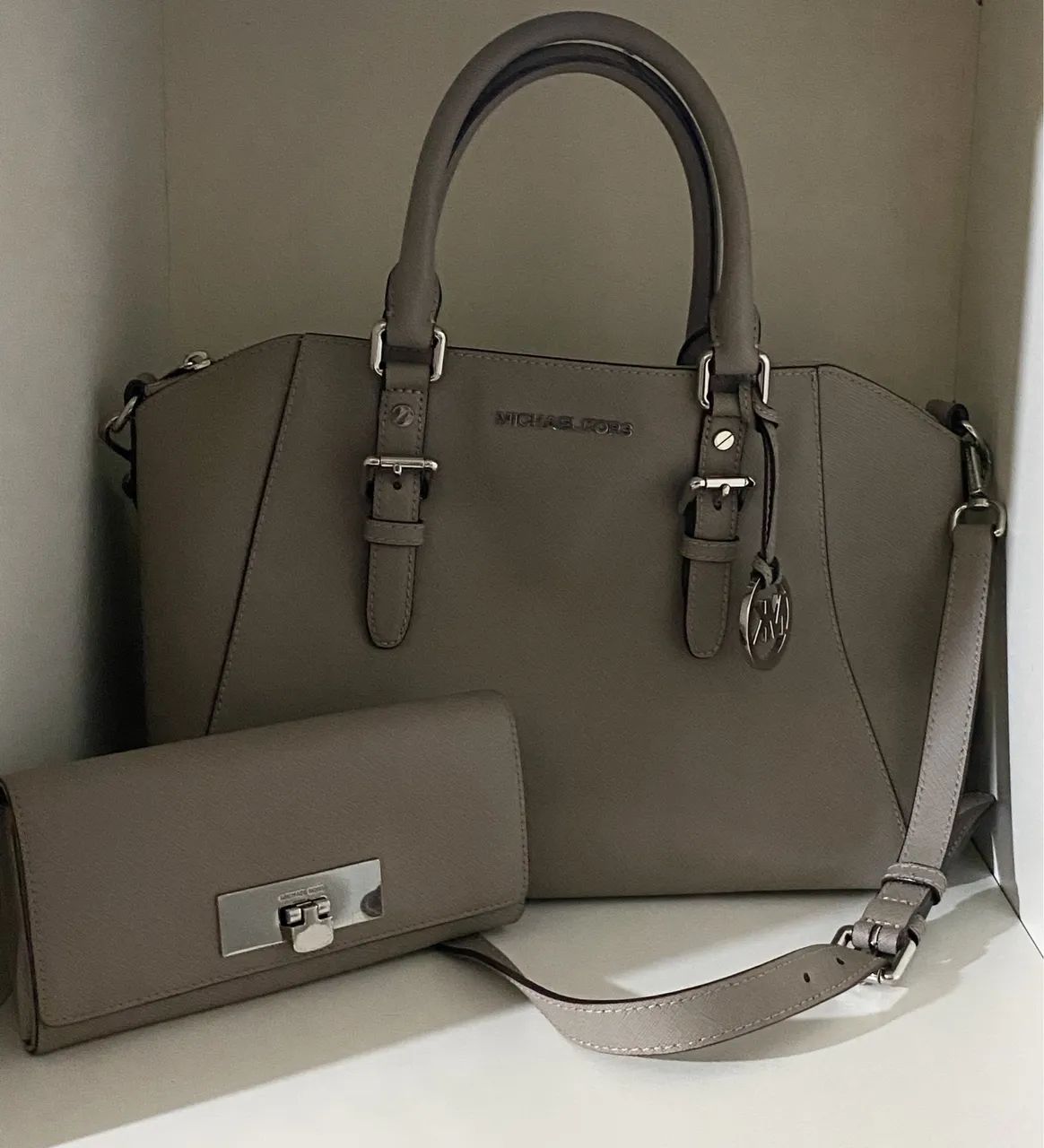Conjunto Michael kors couro de bezerro - Foto 4