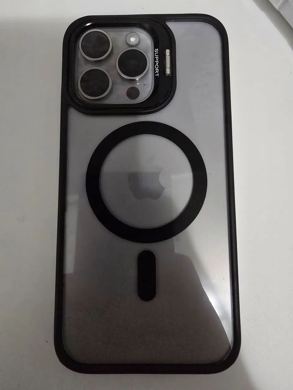 IPhone 15 Pro Max - Foto 2