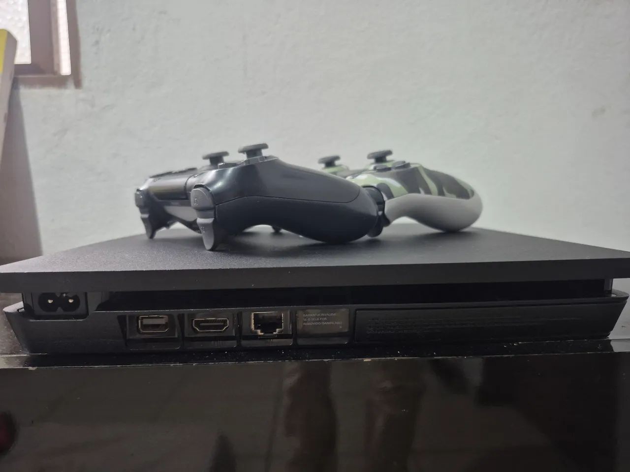 PS4 SLIM 1 TB - Foto 3