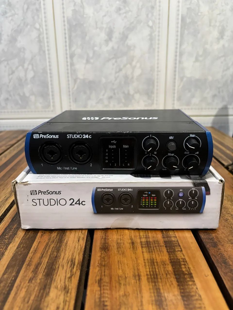 Interface de Áudio PreSonus Studio 24c, funcionando perfeitamente.