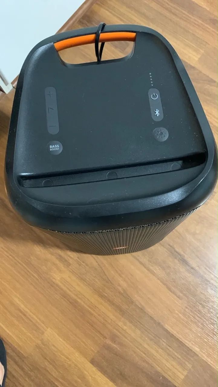 Caixa de som JBL PartyBox 100 com Bluetooth - Foto 2