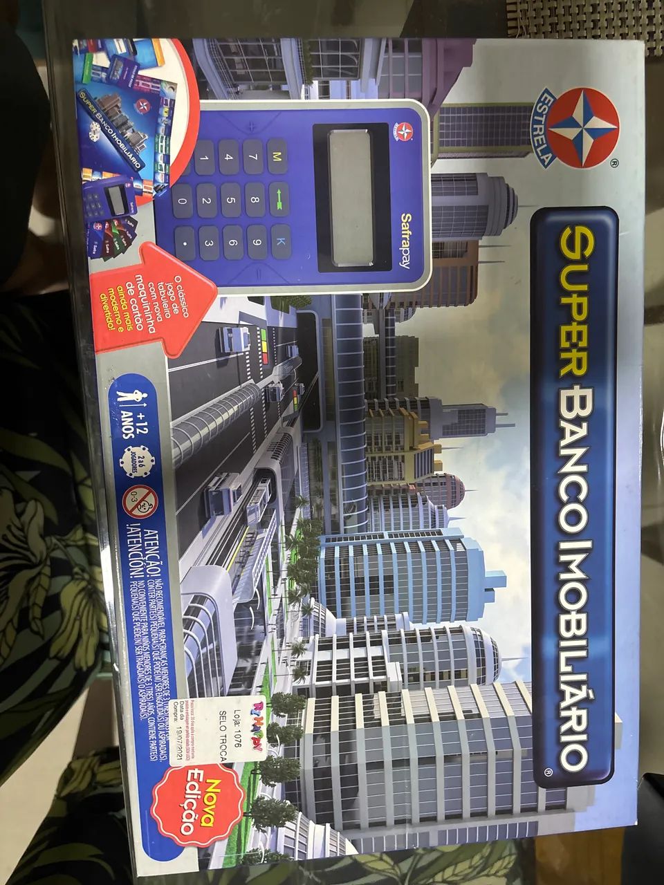 Jogo imobiliário bem conservado 