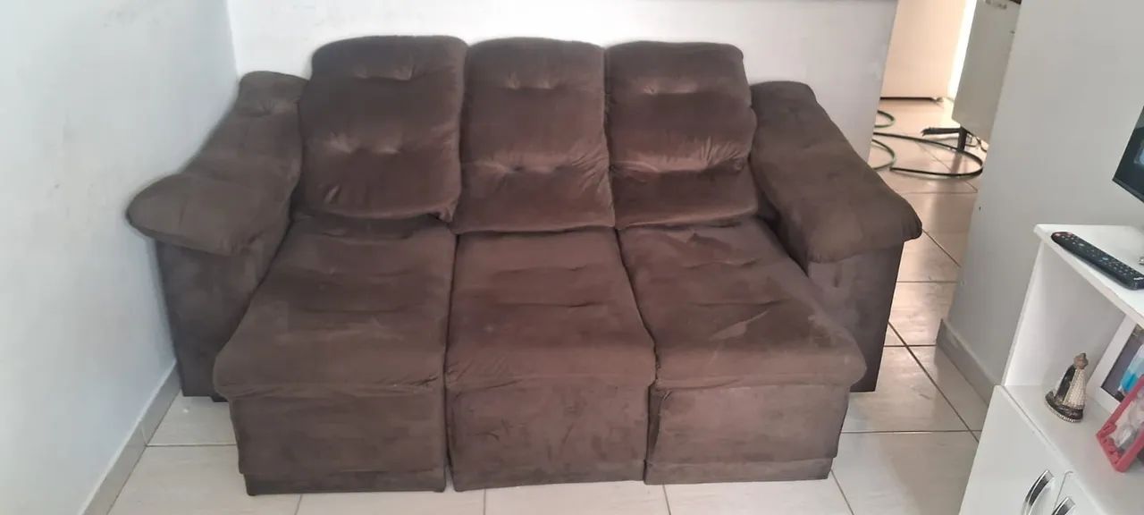 Vendo sofá de 3 lugares retrátil - Foto 3