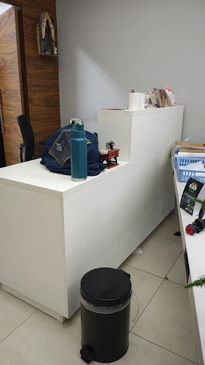 Balcão em MDF branco 1.950,00
