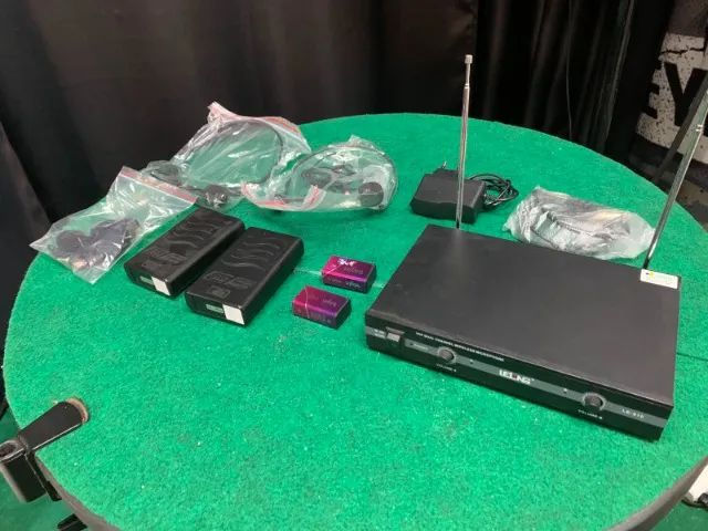 Kit Microfone Vhf Sem Fio Auricular Cabeça Headset Lapela Lelong - Foto 4